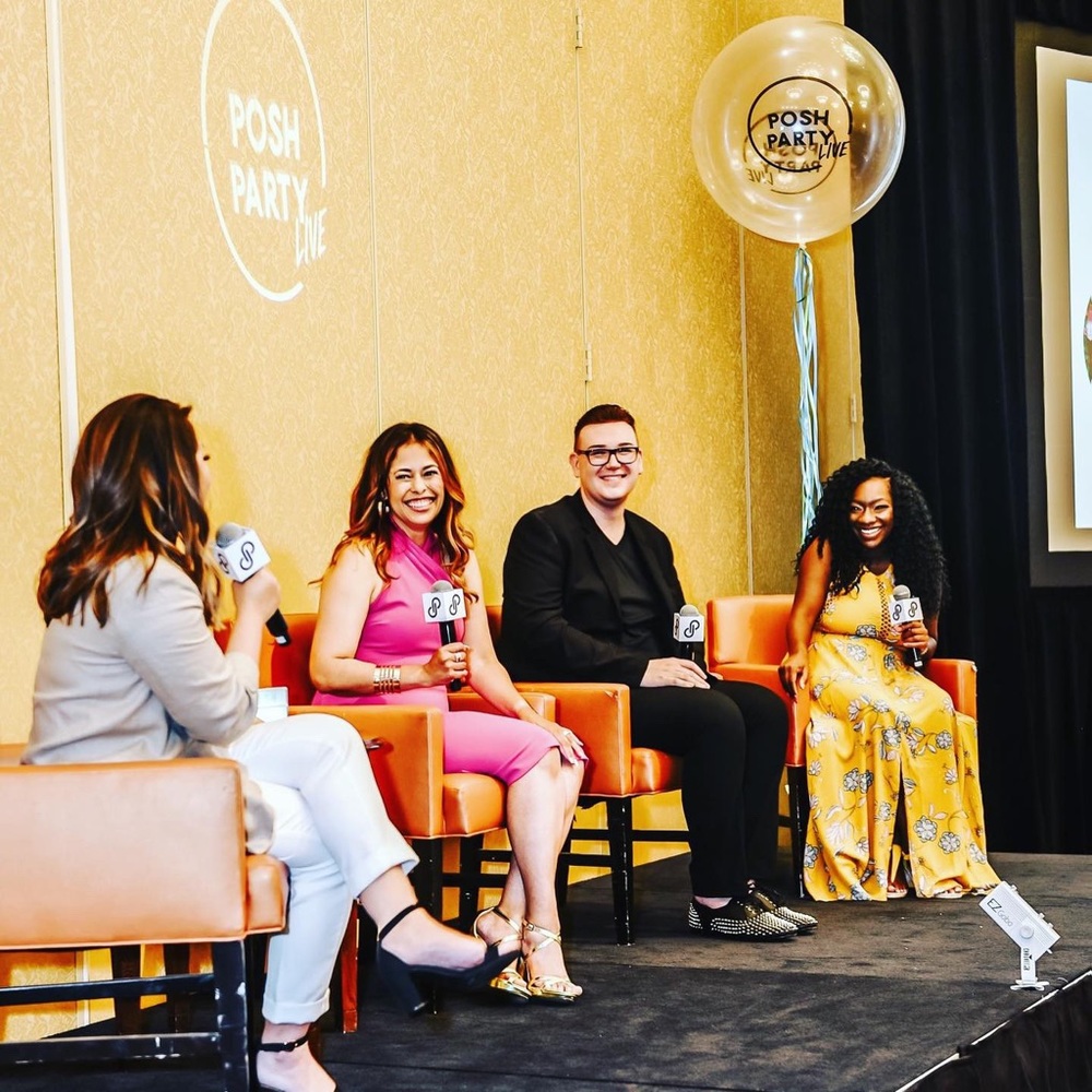 Poshmark Ambassador | PoshFest Speaker | Posh N Sip Host | Mentor | Stylist - Picture 5 of 8